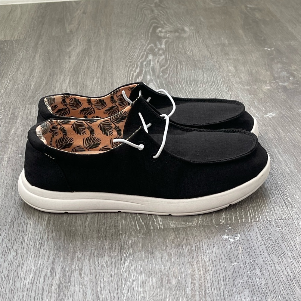 REEF Cushion Breakwater Slip-On Shoes Size 10